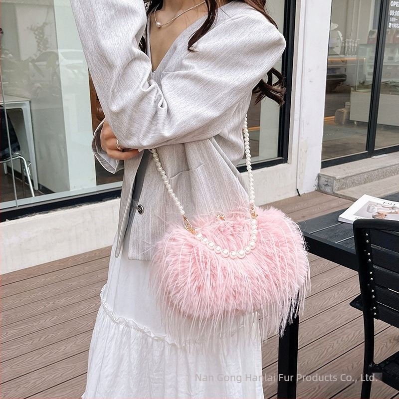 Plišana torbica s perlama i plavnim ukrasima, torba preko ramena (Materijal: pliš; Podstava: PU; Oblik torbe: horizontalni kvadrat; Brava: zaključavanje; Unutarnji prostor: džep za mobitel)