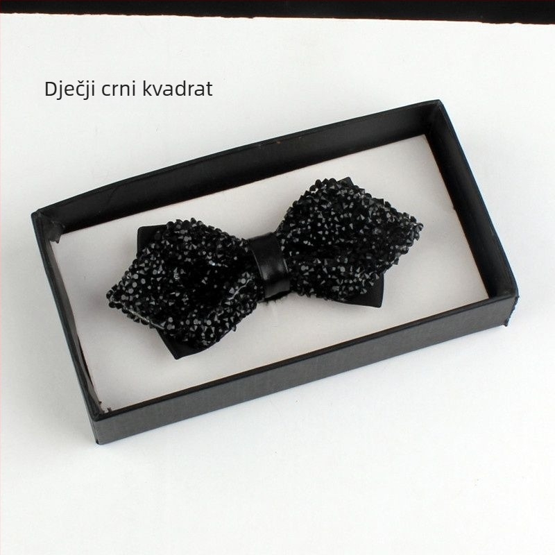 Leptir-mašna s kristalnim ukrasima i kožnim jezgram