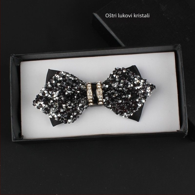 Leptir-mašna s kristalnim ukrasima i kožnim jezgram