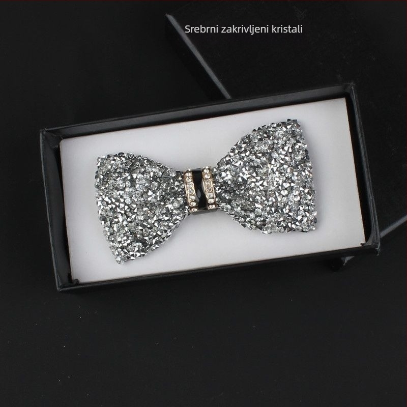 Leptir-mašna s kristalnim ukrasima i kožnim jezgram