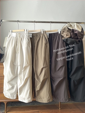 Ženske nylon cargo hlače u stilu radne odjeće, elastični pojas, debeli materijal, ravni kroj, 95% nylon, jesen 2025