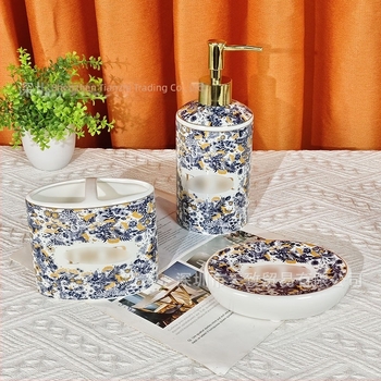 Set kupaonice od kostnog porculana, pet dijelova, uključuje čašu za ispiranje usta i držač za četkice, moderan luksuzni dizajn, mogućnost personalizacije i ispis logotipa