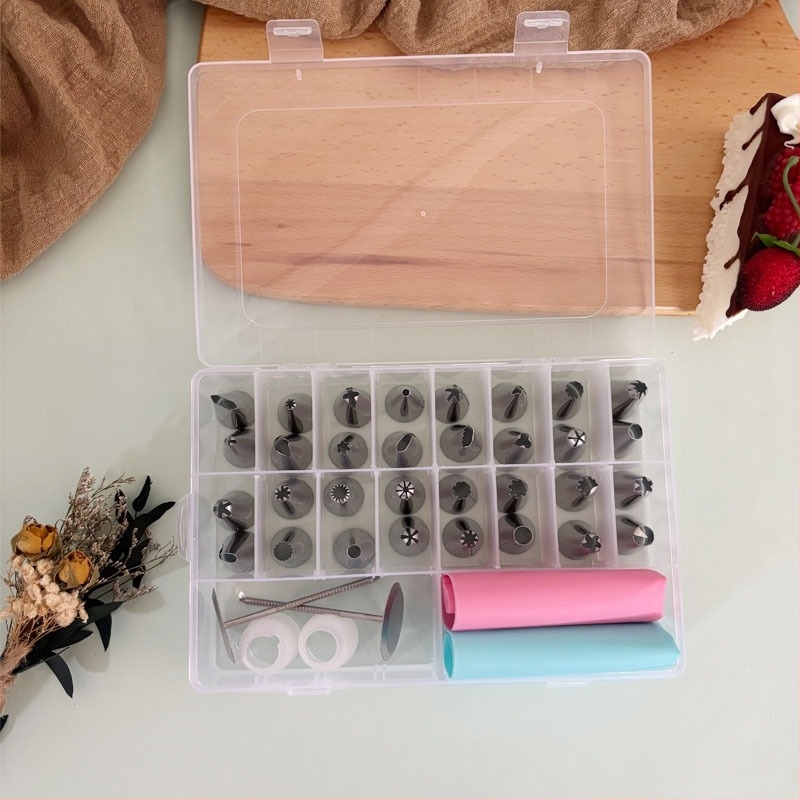 38-dijelni set nehrđajućih čeličnih vrhova za ukrašavanje sa konverterom i vrećom za kremu