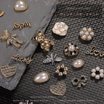 Dekor za nokte od legure – vintage stil, medvjed, srce, zvijezda s petokrakom, slovo, mašna; Materijal: legura; Serija: Alloy Series; Vzor: Ljubav; Stil: Jednostavan; Neto težina: 13 g