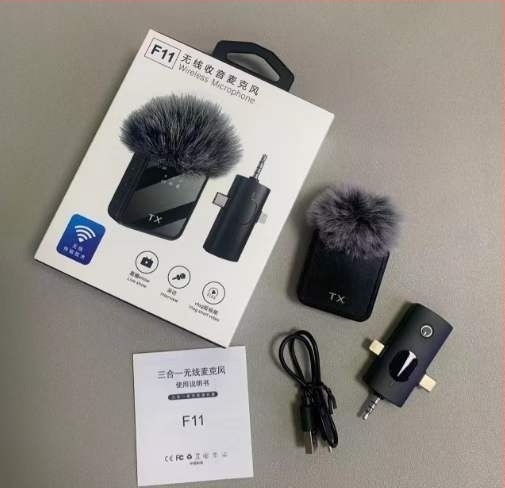 Lavalier mikrofon za live emitiranje – redukcija šuma, omnidirekcijski prijem, frekvencijski raspon 20 Hz–20 kHz, SNR ≥70 dB, ugrađena baterija, trajanje baterije 1–3 h