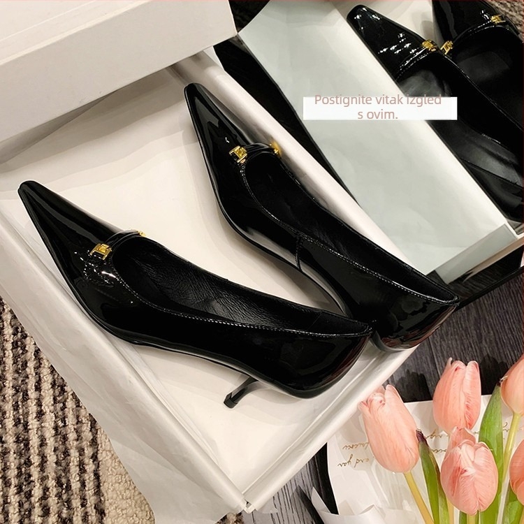 Ženske cipele s oštrim vrhom i rhinestones, kožni gornji dio, unutarnji kožni ulošak, visina pete 6-8 cm