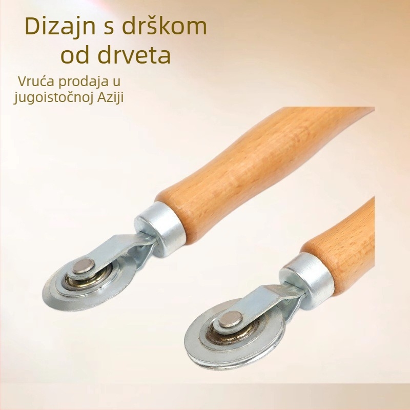 Alat za mreže prozora i vrata s drvenom ručkom i metalnim tlačnim kotačem