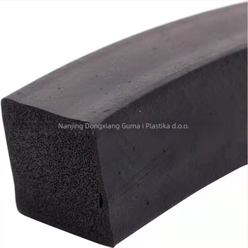 Pjenasta EPDM gumena traka za razvodne ormariće; otporna na habanje; vodonepropusno brtvilo; materijal: EPDM; primjena: ormarići, stroje, električni uređaji