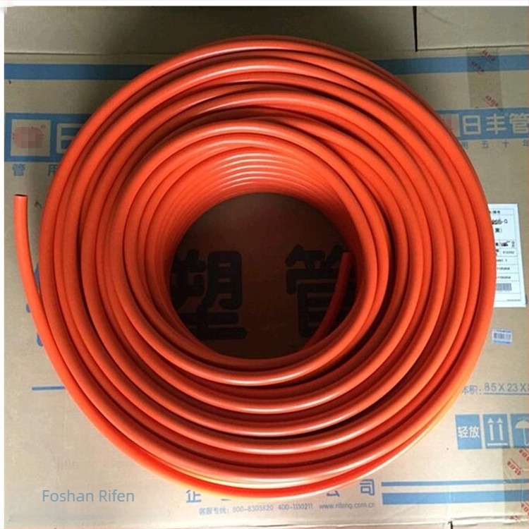 Mjedeni kutni ventil 1044, produžen, radni tlak 25, unutarnji promjer 20, priključak klik, za slavinu