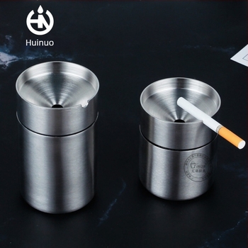 Auto pepelnik od nehrđajućeg čelika 304 s prilagodljivim logom — dekorativan, za zbirku i skladištenje; jednostavan stil.