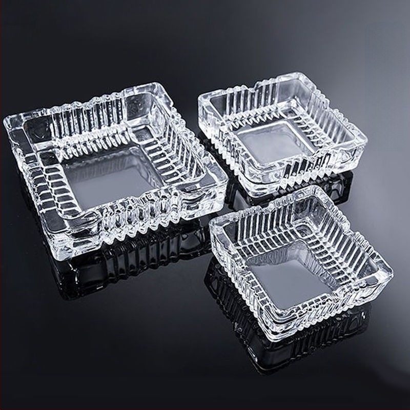 Lizun kvadratni stakleni pepeljak – kutija 48 komada