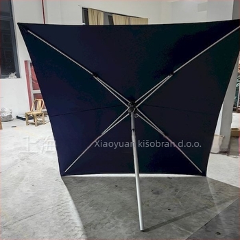 Sklopivi kišobran za ogradu s okvirom od četiri rebara, čeličnim vratilom, aluminijskom ručkom i poliester platnom