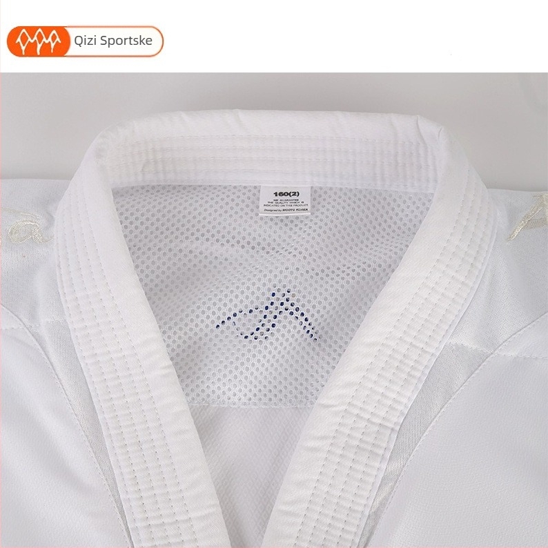 Karate gi za Kumite - elastičan, lagan s mrežastim dizajnom, poliester-pamuk smjesa (65% poliester)