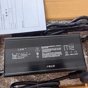 Tianneng Inteligentni punjač za električna vozila, ulaz AC 180-240V, izlaz 12-96V, CE certifikat