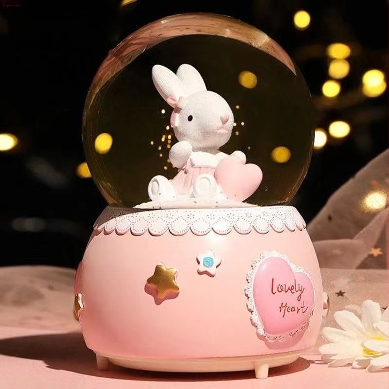 Crtić od smole kristalna kugla sa svjetlećom glazbenom kutijom – dekorativni ukras