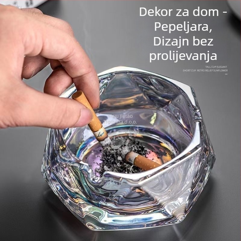 Pepeljara od kristalnog stakla, boemski stil, jednostavan luksuz; pogodna za dnevni boravak, ured, hotel; porijeklo: Kinesko kopno