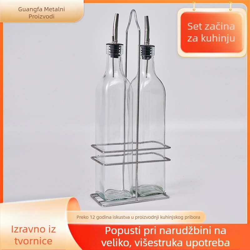 Set staklenih boca za začine u kuhinji, staklene boce za tekuće začine, moderni minimalistički stil