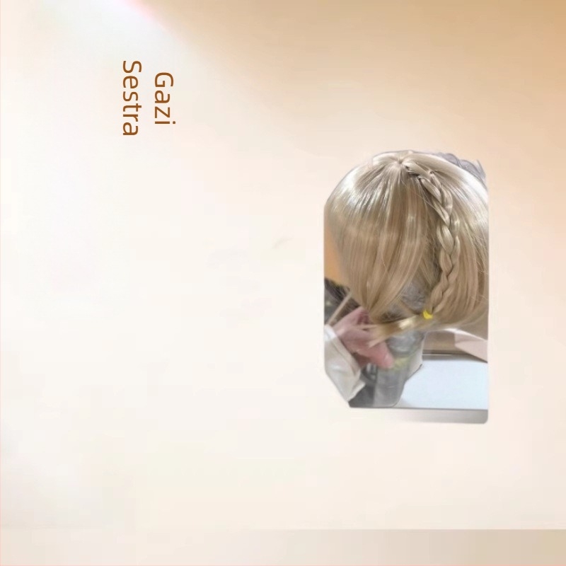 Cosplay perika - visokotemperaturna svila, kratka duljina s bočnim šiškama, model Gaga Sister