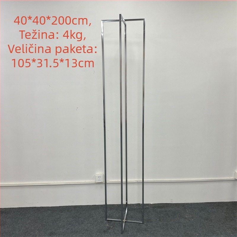 Vjenčani rekviziti od željeza: kuboidni stalak za cvijeće, zaslon ukras s geometrijskim rasporedom