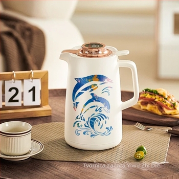 Sablona za crtanje morskih životinja u podvodnom svijetu – dekor boce vode; Purple Butterfly; PET; Uvoz: Ne; IP odobrenje: Ne; Privatna oznaka: Ne