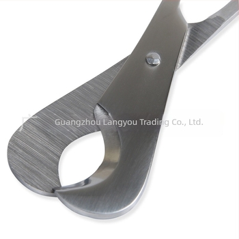 Rezač cigara s metalnim držalom, nehrđajući čelik, otporan na vjetar dizajn, mogućnost ispisa logotipa