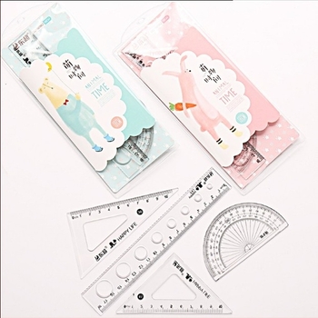 Četverostruki prozirni plastični ravnalo set s dizajnom crtanih likova za osnovnoškolce