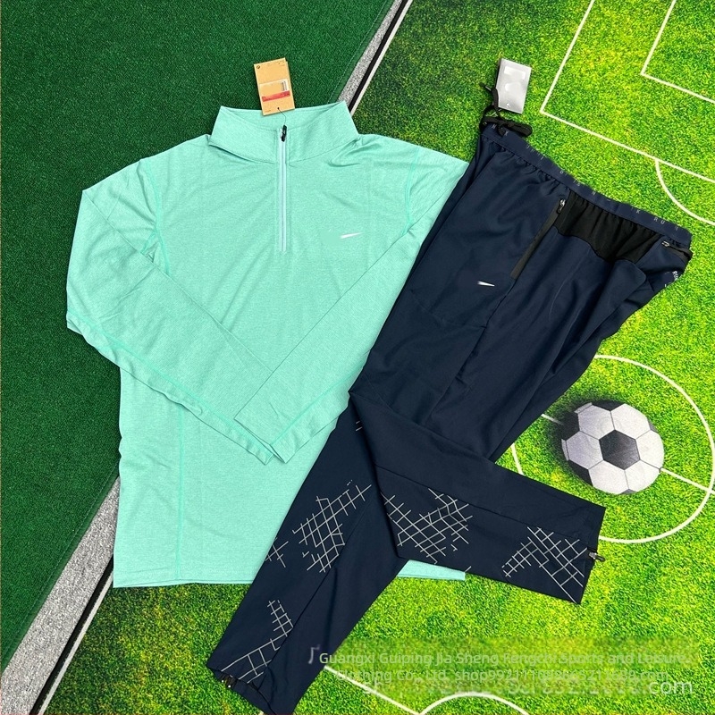 Set za atletiku – brzo-sušeći polu-zip, dugi rukavi, stojeći ovratnik, poliester 90%