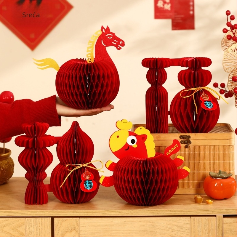 Uređaj za ukrašavanje prostora – Viseća dekoracija od tikve s kuglom od pčelinje saće, kartonska konstrukcija, za Novu godinu i Proljetni festival (Godina Konja), Šifra QHG2026043