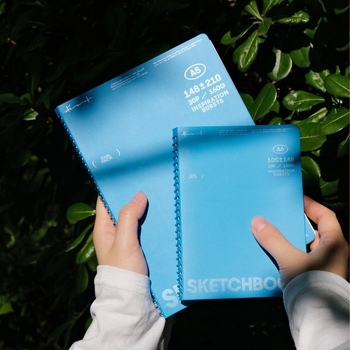 Bilježnica – Sketch serija, poluotvorenа spiralna veza, prijenosna, 30 stranica, papir 160 g/m²