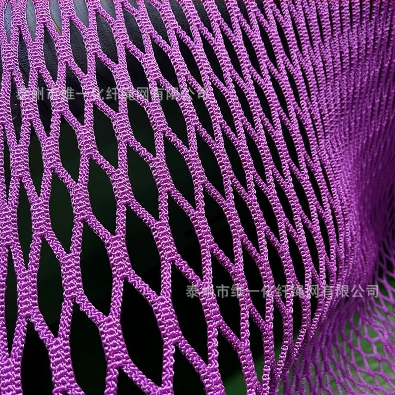 Vanjska obiteljska penjačka mreža s trampolinom — mreža 4 cm, debljina užeta 5 mm; funkcije: penjanje, zaštita, dekoracija; namijenjeno zabavnim parkovima, trgovačkim centrima, parkovima i vrtićima; Dimension One