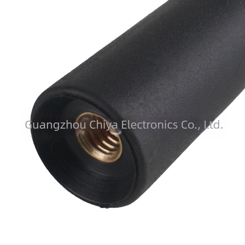 Teleskopska automobilna antena s univerzalnom kompatibilnošću, navoji za montažu, vanjski gumeni dekorativni štap