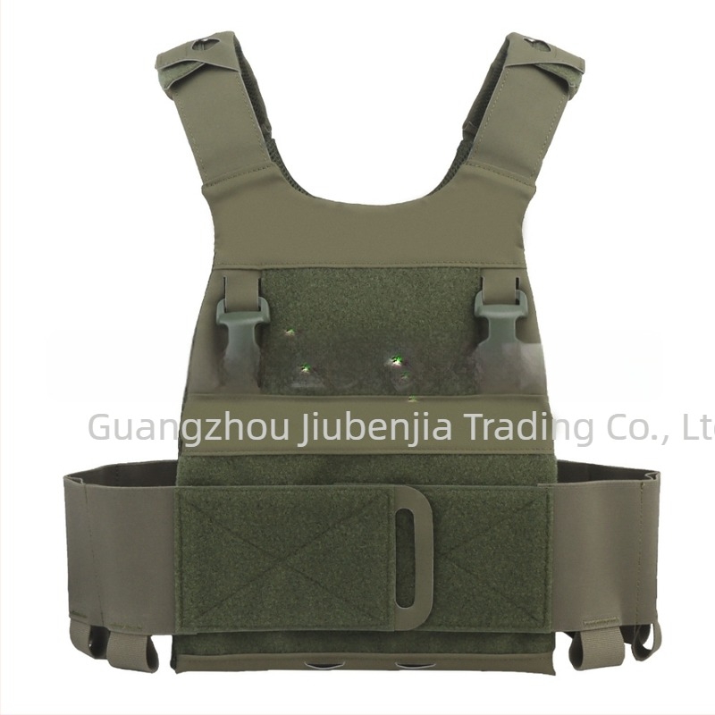 Ferro Concepts Slickst taktički prsluk – niska vidljivost, lagan, maskirni uzorak, tkanina koja odvodi vlagu