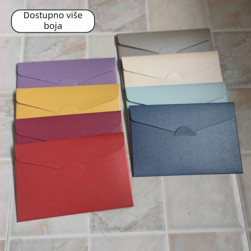 Koverta za čestitku od bisernog papira, s prozorom, z folijom zlatog otiska, spremna za dar