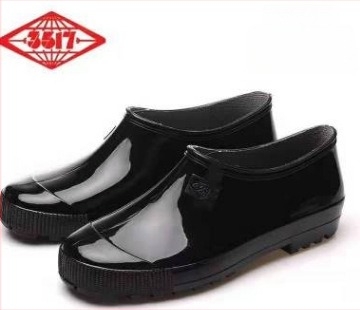 3517 Muške kišne čizme od PVC-a, PVC gornji dio i đon, niski kroj, overshoe stil, pogodna za kuhinju i rad