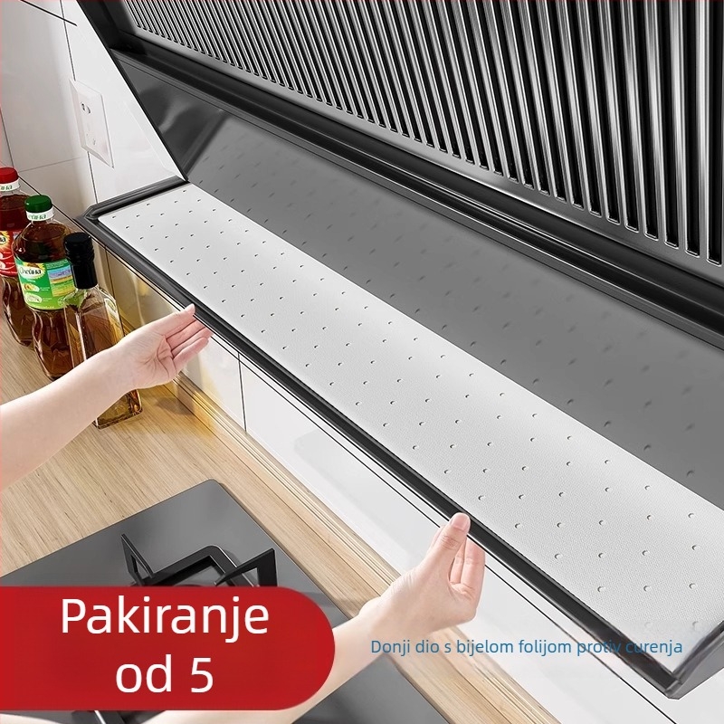 Plastična četvrtasta posuda za skladištenje riže i žitarica, zatvorena, zaštićena od insekata i vlage.