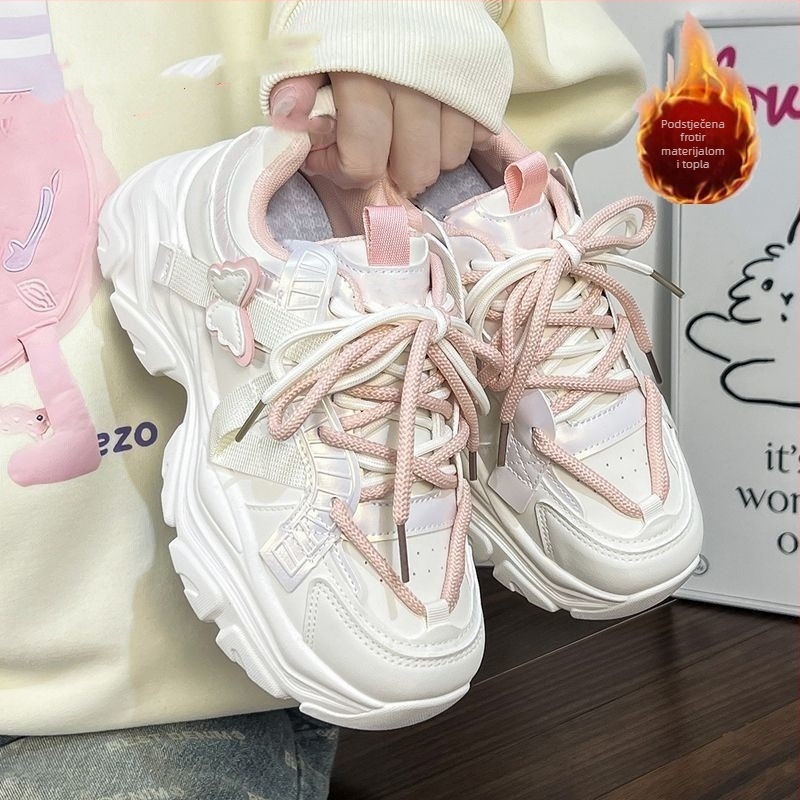 Ženski dad sneakers – lagani, niski profil, visina pete 3–5 cm, gornji dio od sintetičke kože, vezanje.