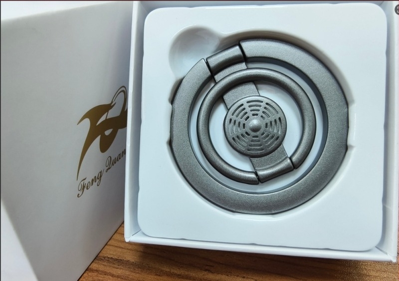 MagSafe držač telefona s prstenastim nosačem — univerzalni model, 360° rotacija, skl опivi, metalni materijal, cinkova legura, protiv podrhtavanja, sprej za miris
