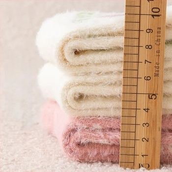 Dječje zimske čarape s Strawberry Mink Fleece — Akril, debeli, crtani uzorak, za djecu 3–8 godina