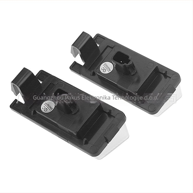 Sklop svjetala za registarsku pločicu Infiniti G35/G37/350Z – PC+LED, 12V, 3W, SMD