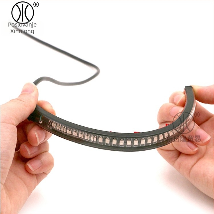 Motociklističko stražnje svjetlo XRL-168 s LED kočnicom i pokazivačem, 12V ABS