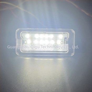 LED svjetlo za registarsku pločicu za Fiat 500C/Abarth 500C (2007-2016) – ABS+LED, 12V, 4.2W, 6000K, trajanje života 50 000 h