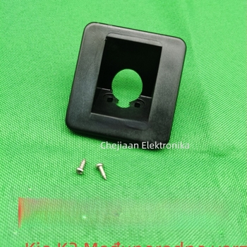 Držač za stražnju kameru Kia K3 s pokrovom za montažu (Model: Special license plate light; Kompatibilan: Kia K3 međunarodna verzija; Napajanje: 12V)