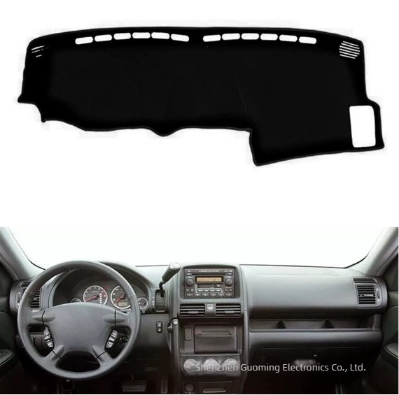 Zaštita ploče Honda CR-V 2002-2006 – Sve sezone; Materijal: poliester silikon; Ispis logotipa: Da; Prilagodba: Da