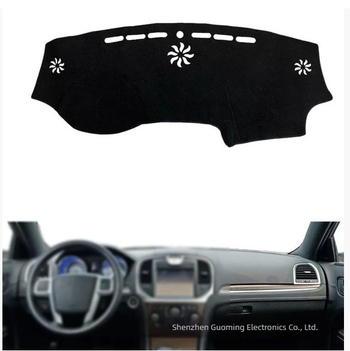 Automobilska antirefleksna podloga za ploču Chrysler 300/300C (2011–2022); materijal: poliester silikon; marka: Hao Hongxin