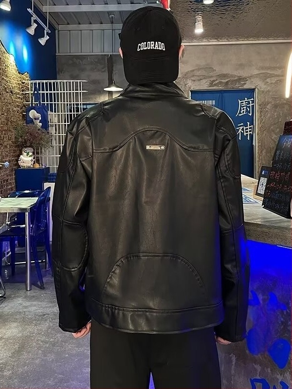 Muško PU kožna jakna za motocikle s dekonstruiranim ovratnikom i jastučicama na ramenima, dvostruko kopčanje, slobodan kroj