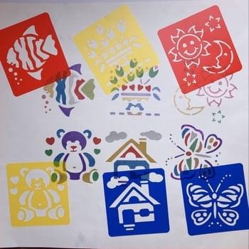 Šarena šablona za crtanje za djecu s PP izrezanom pločom — Božićni DIY kreativni šablon; Brand: Songshan Painting; Materijal: PP; IP prava: Ne; Uvoz: Ne