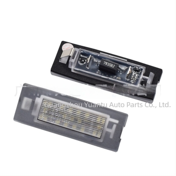 LED svjetlo za registracijsku pločicu Fiat Panda Mk3 (169) i Mk4 (312/319), ABS kućište, 12V, 1.68W, 6500K dnevno bijelo, vijek trajanja >1 godina