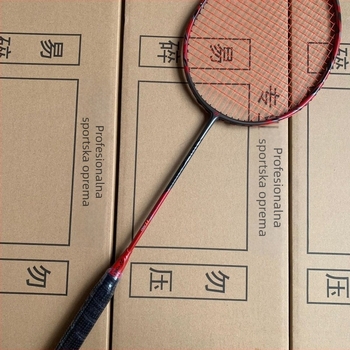 Raketa za badminton s potpuno karbonskim okvirom, vlaknaste svile užadi, težina 95–100 g, držač G5