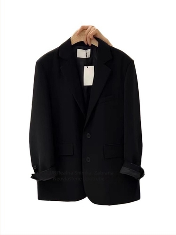 Ženski oversize blejzer s velikim ramenim jastučićima, srednja duljina, sakoi vrat, dvostruko kopčanje