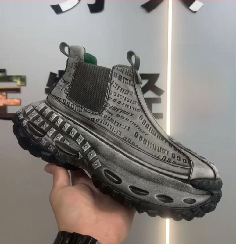 Muške visoke retro tenisice s gornjim dijelom od mikrovlakna, šiljat nos, debela potplat, vezanje, jesen 2024